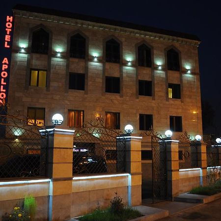 יירבאן Hotel Apollon מראה חיצוני תמונה
