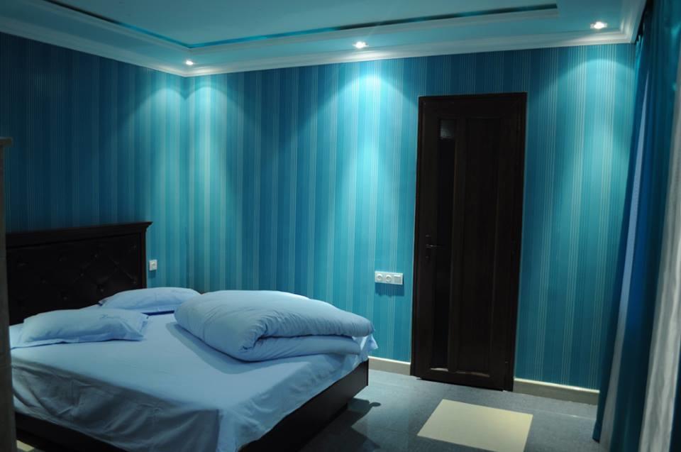 יירבאן Hotel Apollon מראה חיצוני תמונה